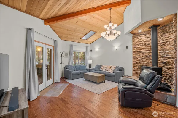 $419,950 | 720 North Potlatch Drive, Hoodsport, WA 98548