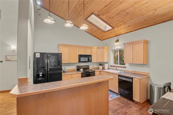 $419,950 | 720 North Potlatch Drive, Hoodsport, WA 98548