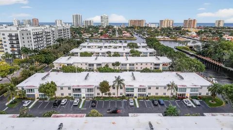 $399,000 | 6471 Bay Club Drive, Unit 3, Fort Lauderdale, FL 33308