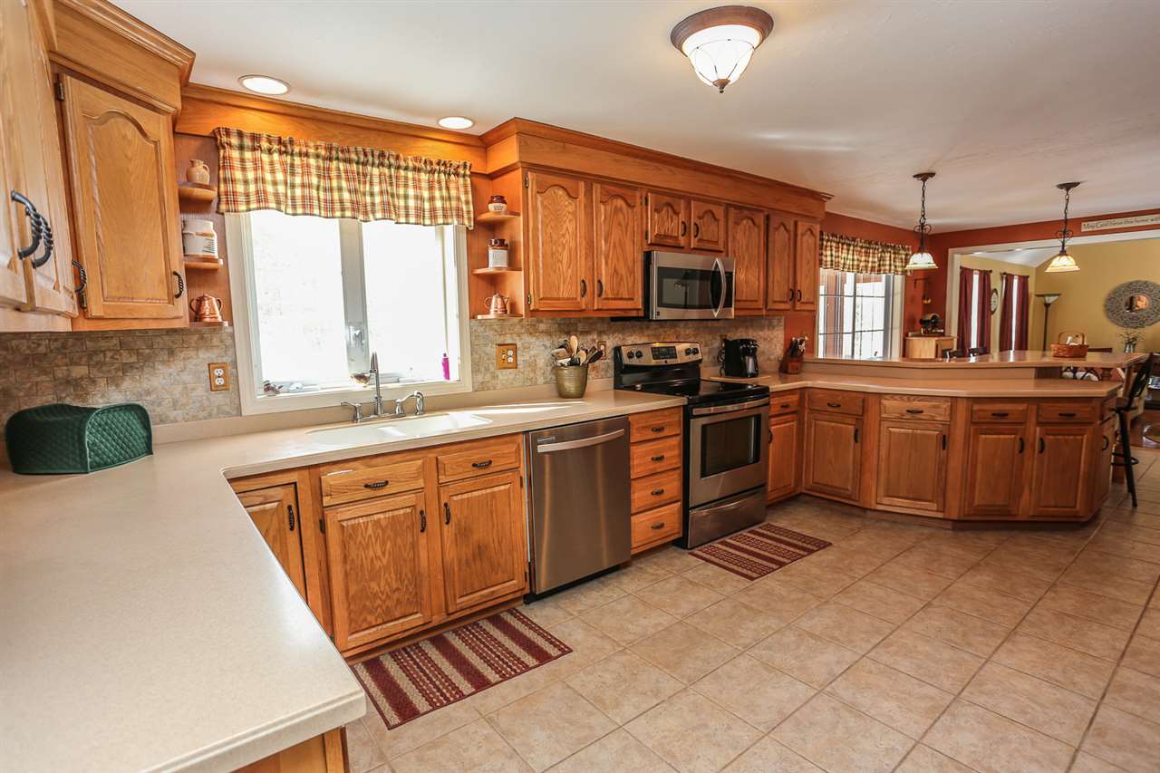9 Laurel Road Hooksett, NH 03106 - Photo 11 of 40 Gallery Image 11