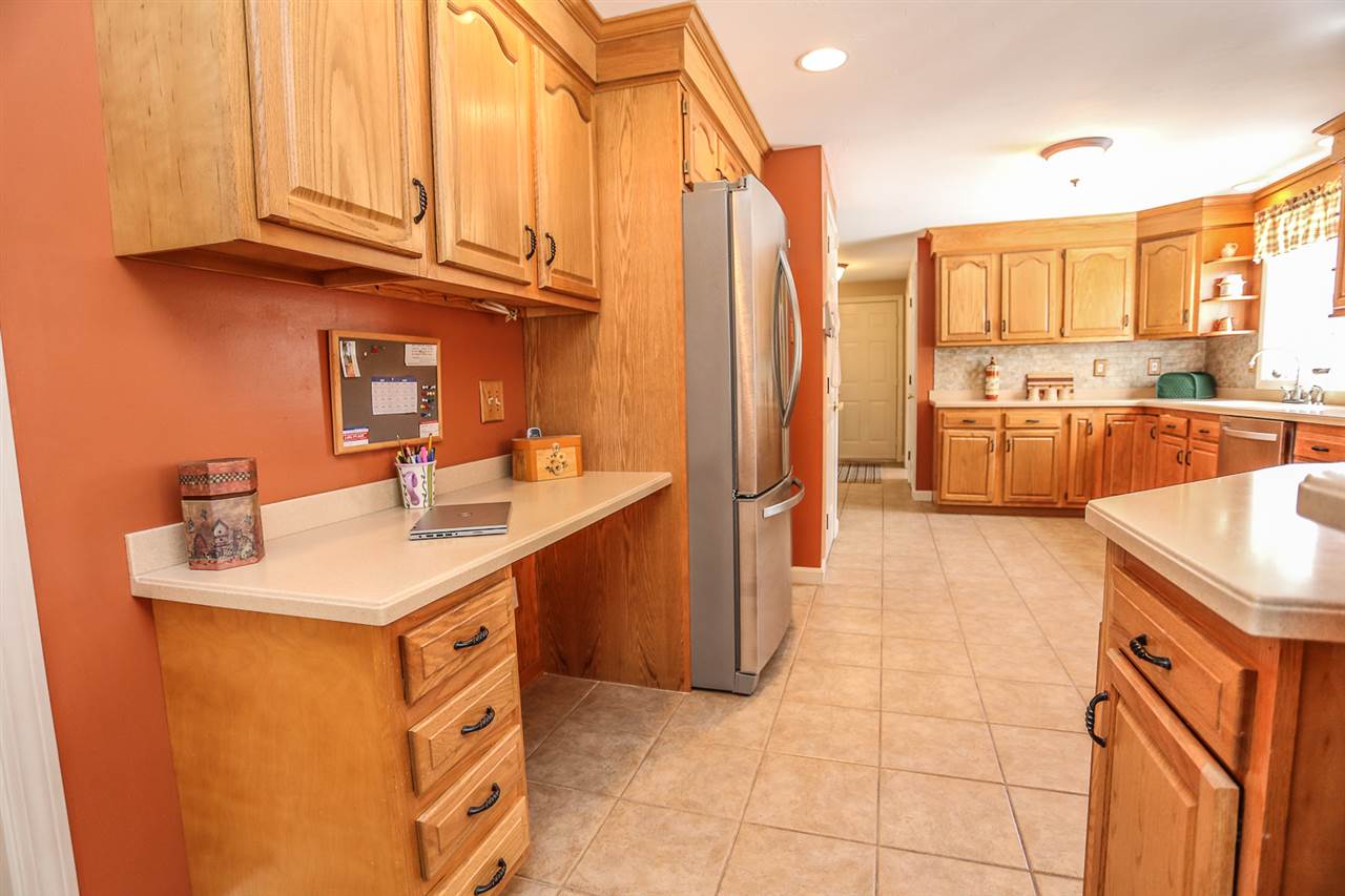9 Laurel Road Hooksett, NH 03106 - Photo 14 of 40 Gallery Image 14