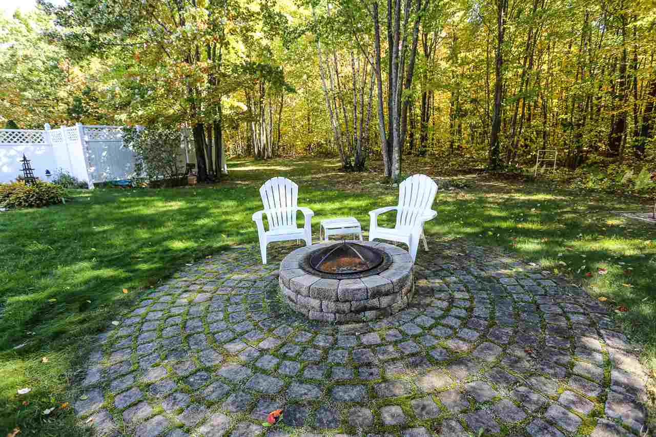 9 Laurel Road Hooksett, NH 03106 - Photo 34 of 40 Gallery Image 34