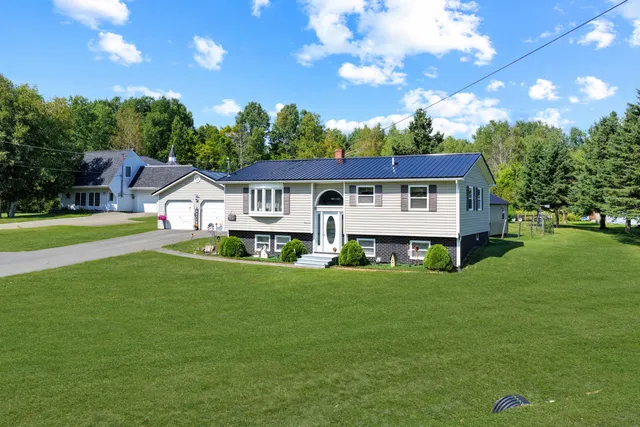 $324,900 | 68 Fords Lane, Mapleton, ME 04757