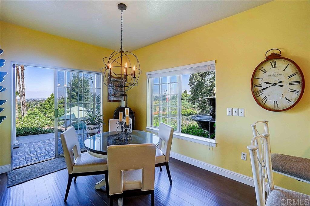 446 Rudd Road Vista, CA 92084 - Photo 4 of 25 Gallery Image 4