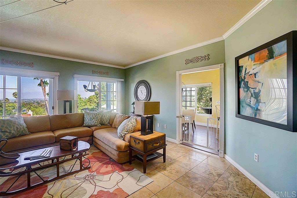446 Rudd Road Vista, CA 92084 - Photo 9 of 25 Gallery Image 9