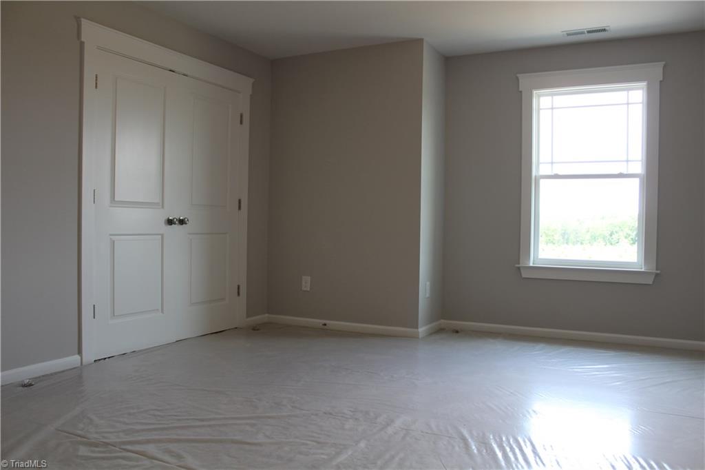 2621 Lunsford Road Summerfield, NC 27358 - Photo 20 of 30 Gallery Image 20