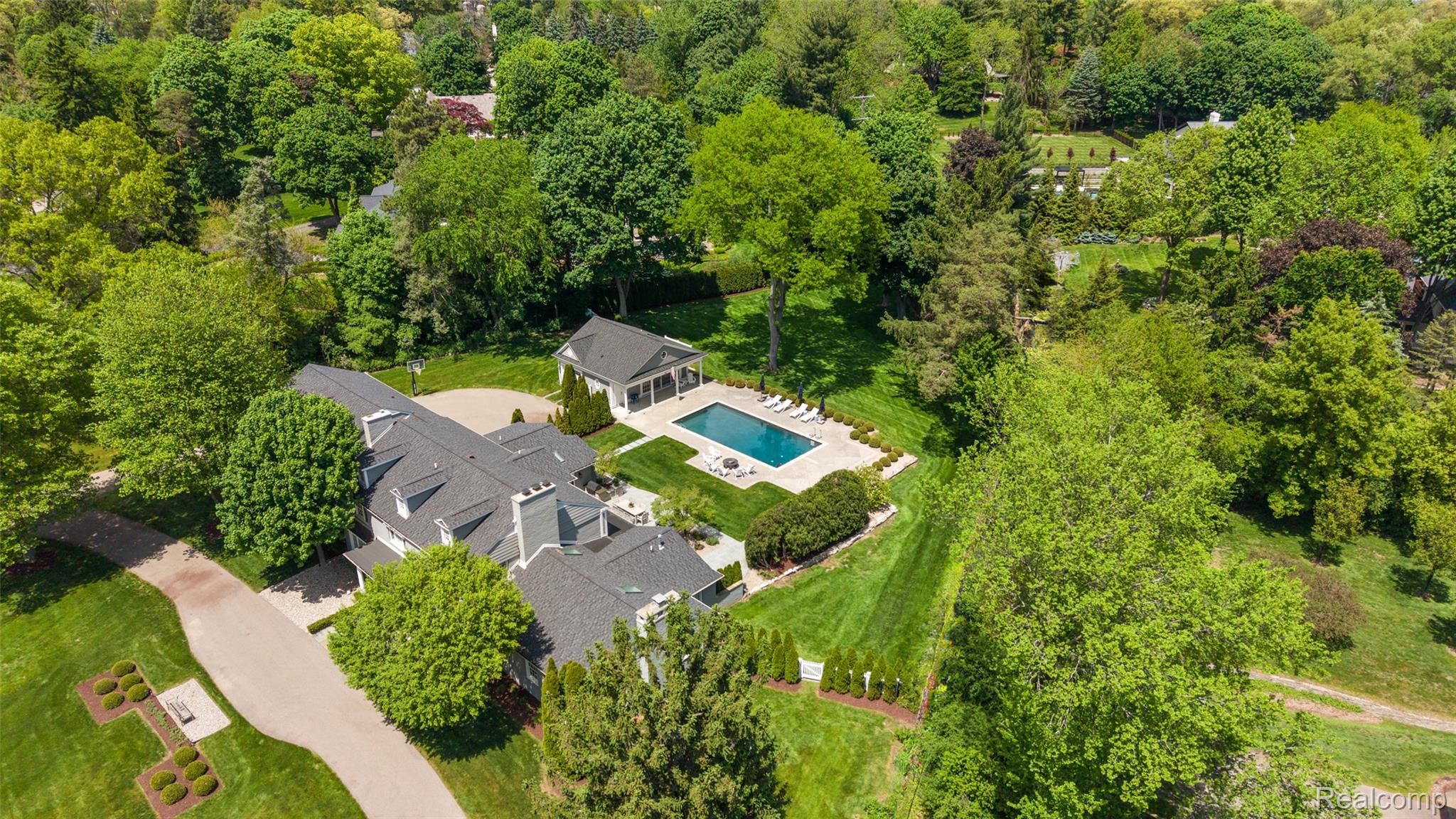 232 Guilford Road Bloomfield Hills, MI 48304 - Photo 41 of 47 Guilford New9.jpg