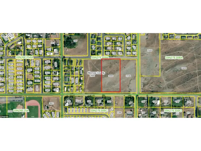 a view of a large building