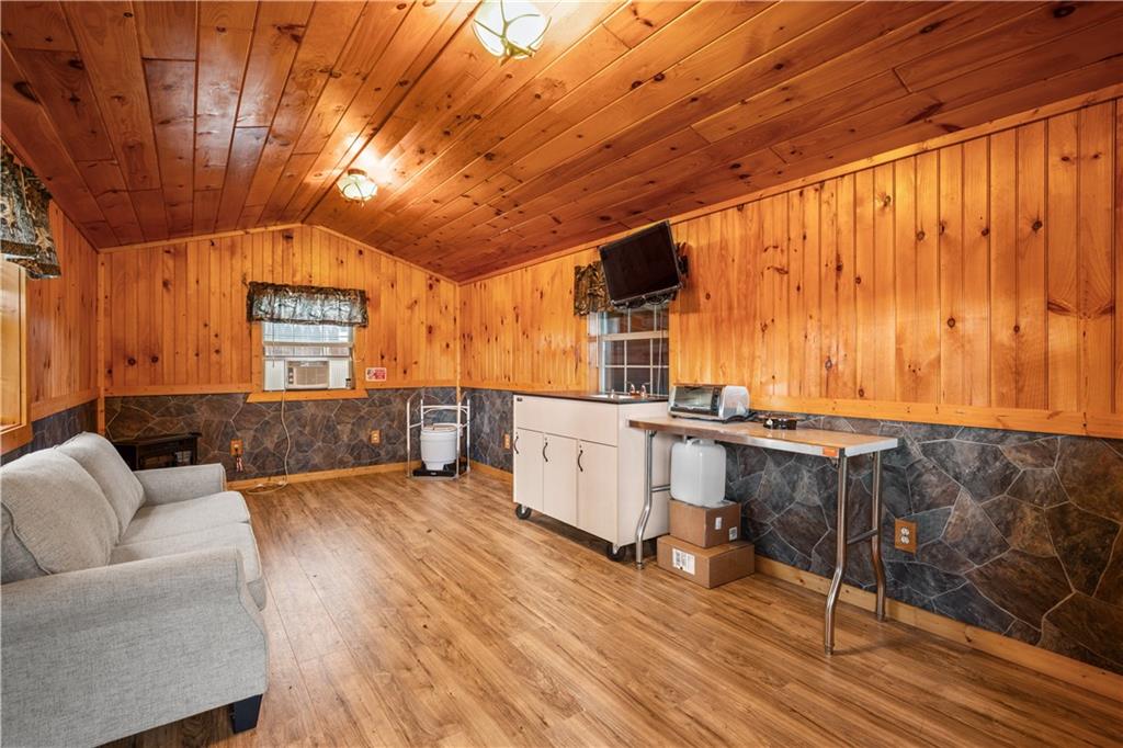 356 Stewarton Road Mill Run, PA 15464 - Photo 24 of 38