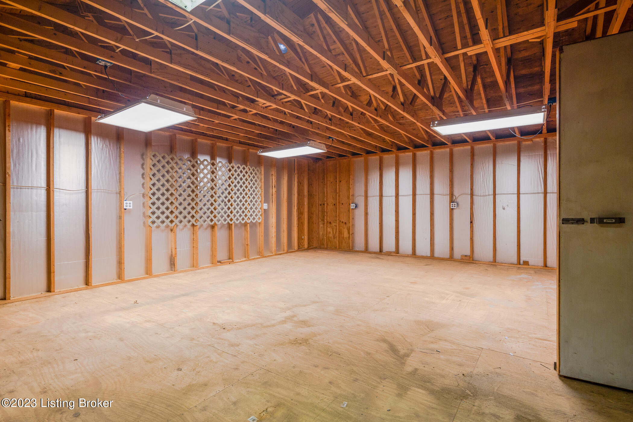 10202 Keys Ferry Road Fairdale, KY 40118 - Photo 8 of 24 Second Floor of Workshop