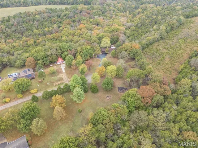$379,000 | 10215 Tri Acre Lane, Ste. Genevieve, MO 63670