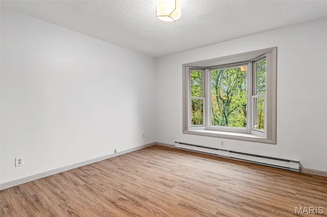 $379,000 | 10215 Tri Acre Lane, Ste. Genevieve, MO 63670