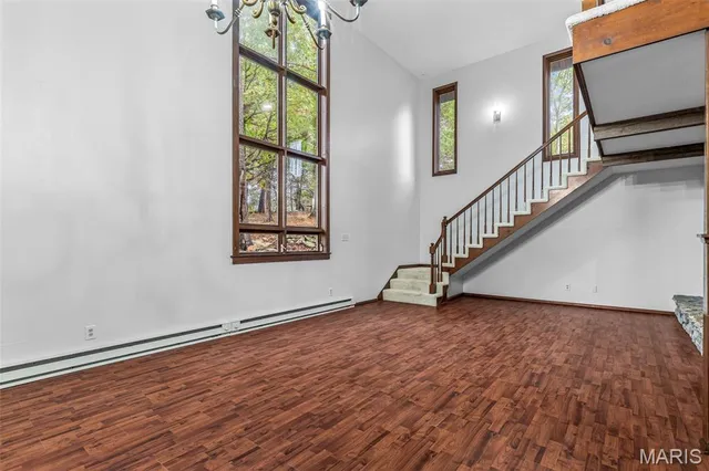 $379,000 | 10215 Tri Acre Lane, Ste. Genevieve, MO 63670