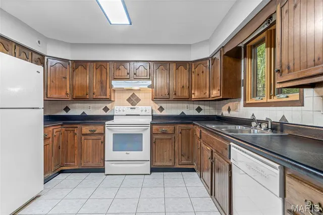 $379,000 | 10215 Tri Acre Lane, Ste. Genevieve, MO 63670