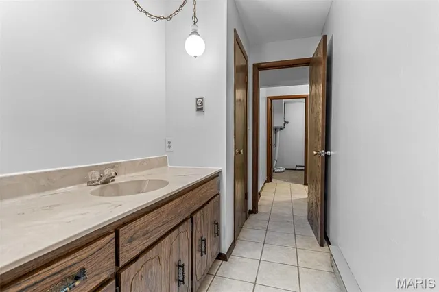 $379,000 | 10215 Tri Acre Lane, Ste. Genevieve, MO 63670