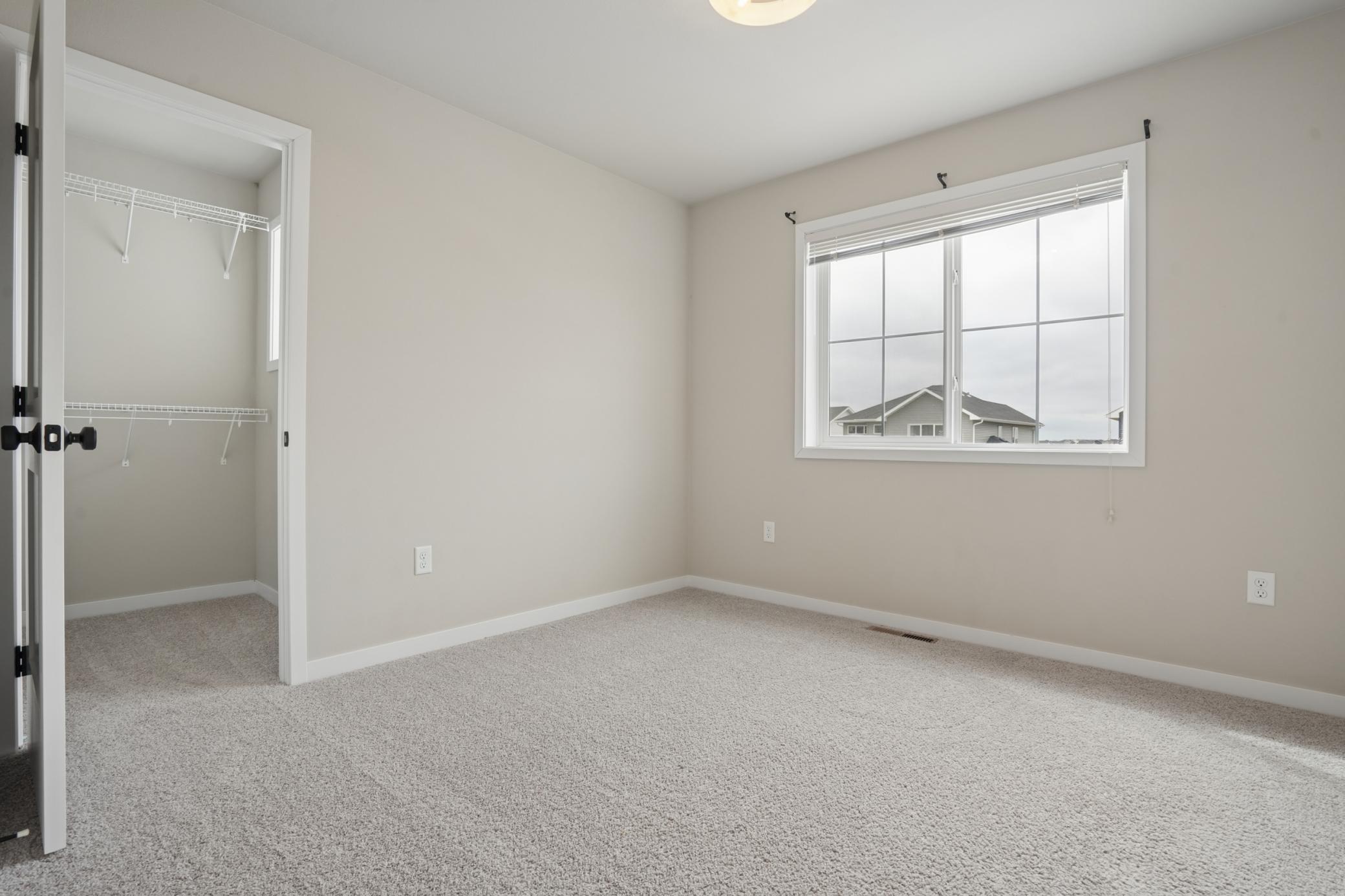 6612 28th Street South Fargo, ND 58104 - Photo 11 of 25