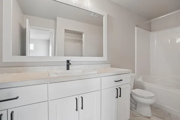 $439,900 | 6612 28th Street South, Fargo, ND 58104