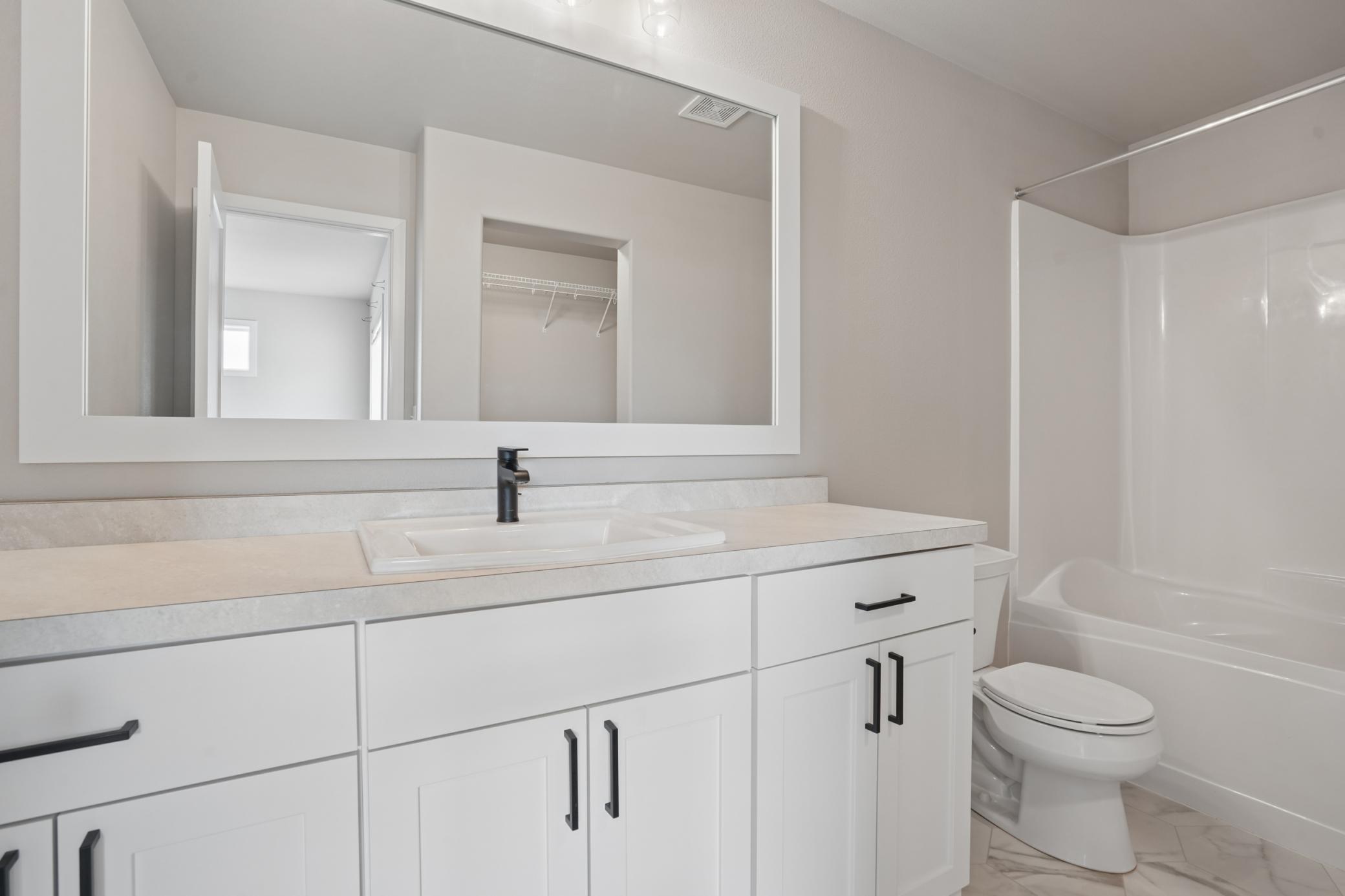 6612 28th Street South Fargo, ND 58104 - Photo 14 of 25