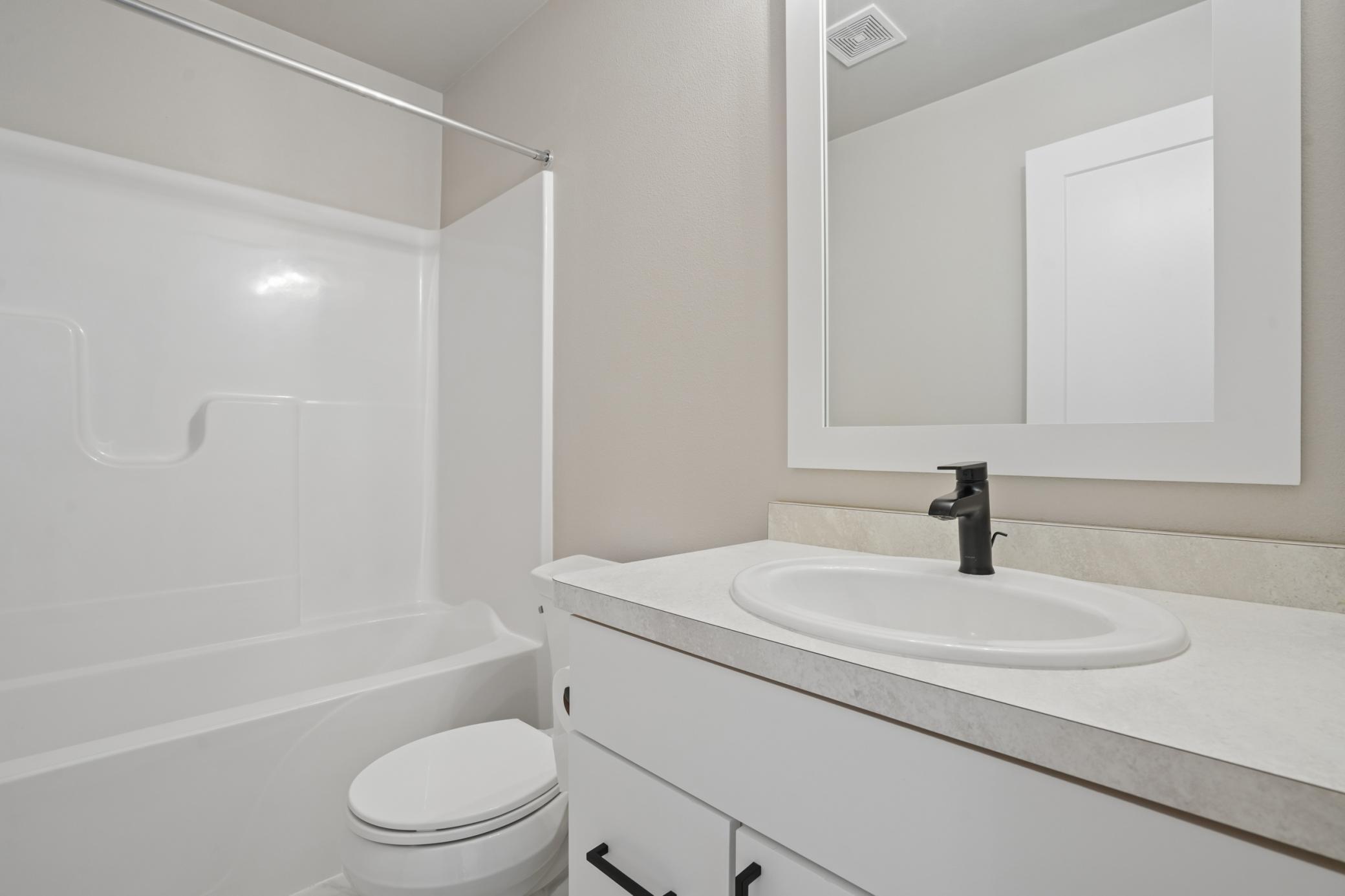 6612 28th Street South Fargo, ND 58104 - Photo 17 of 25