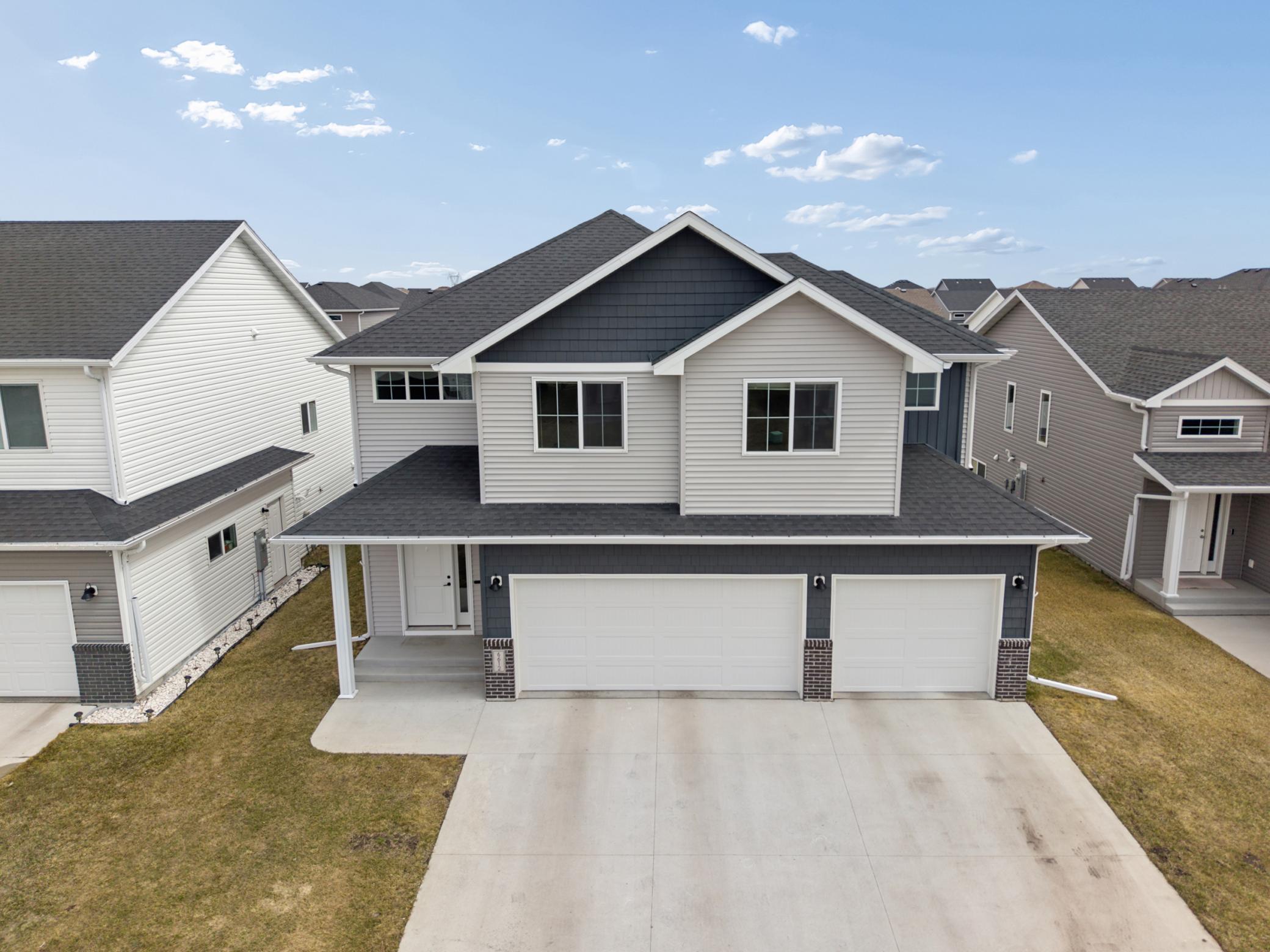 6612 28th Street South Fargo, ND 58104 - Photo 2 of 25