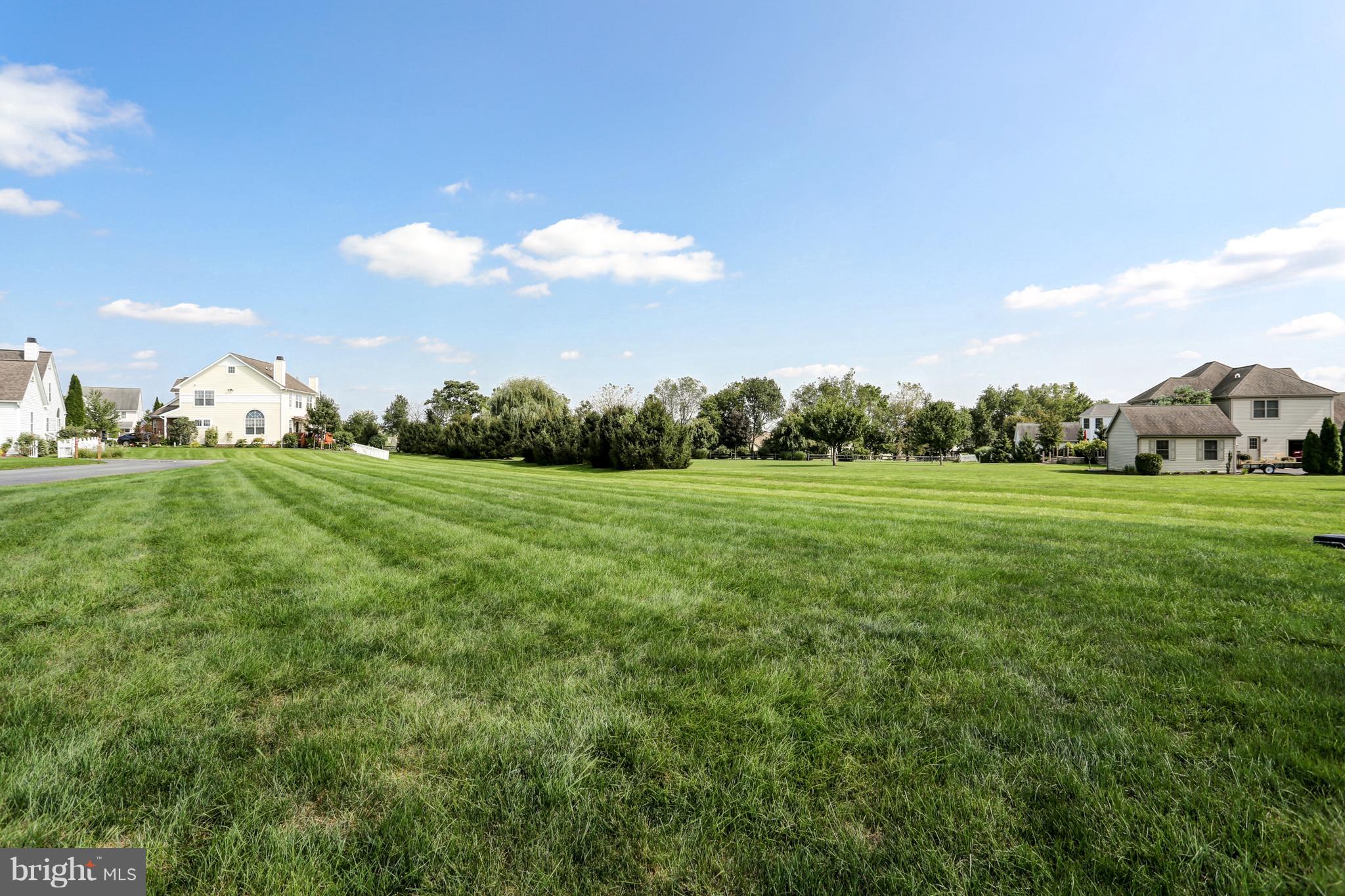 906 Suffolk Drive Lititz, PA 17543 - Photo 43 of 45 Green space.