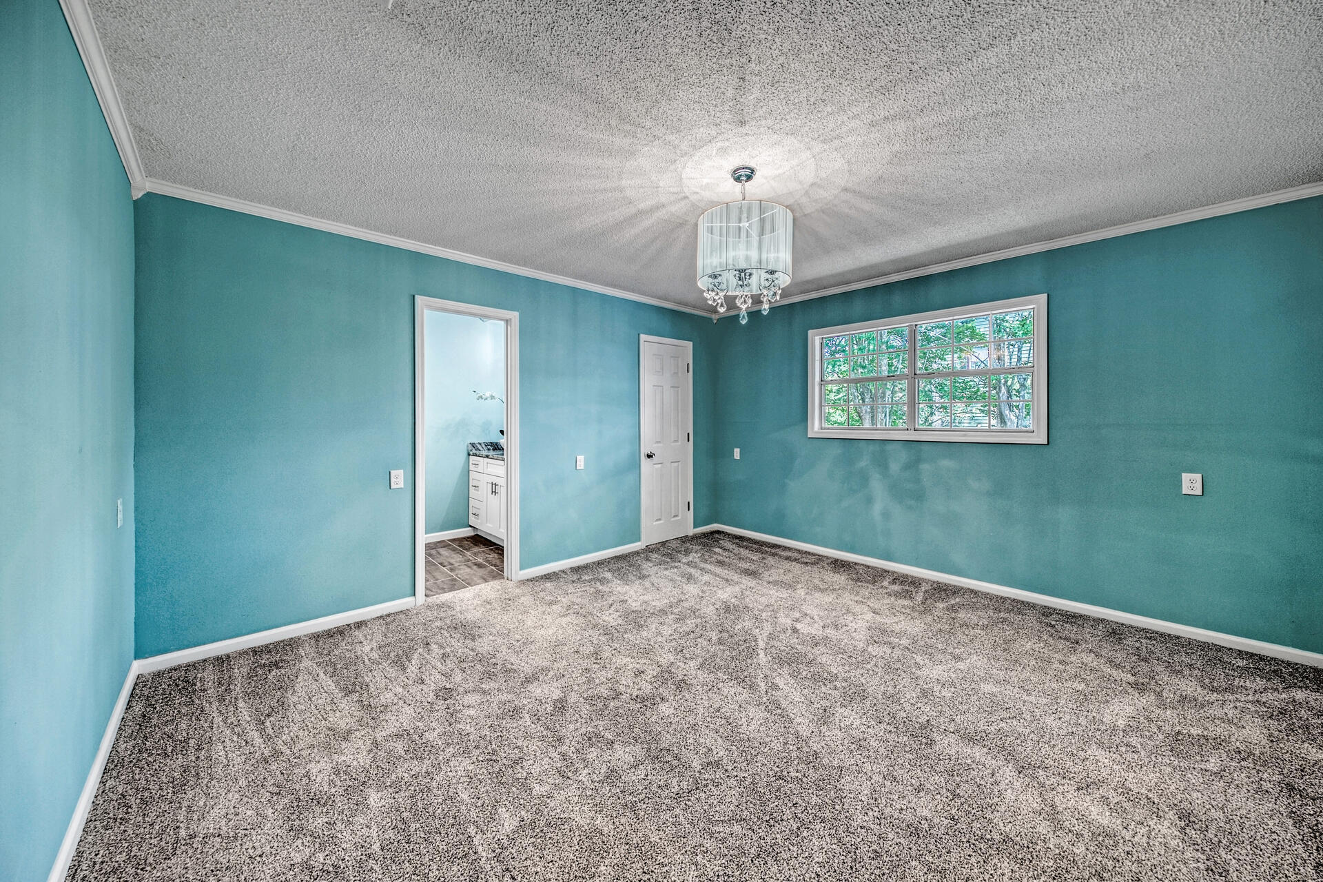 237 Ruth Road Freeport, FL 32439 - Photo 14 of 40 Large master bedroom