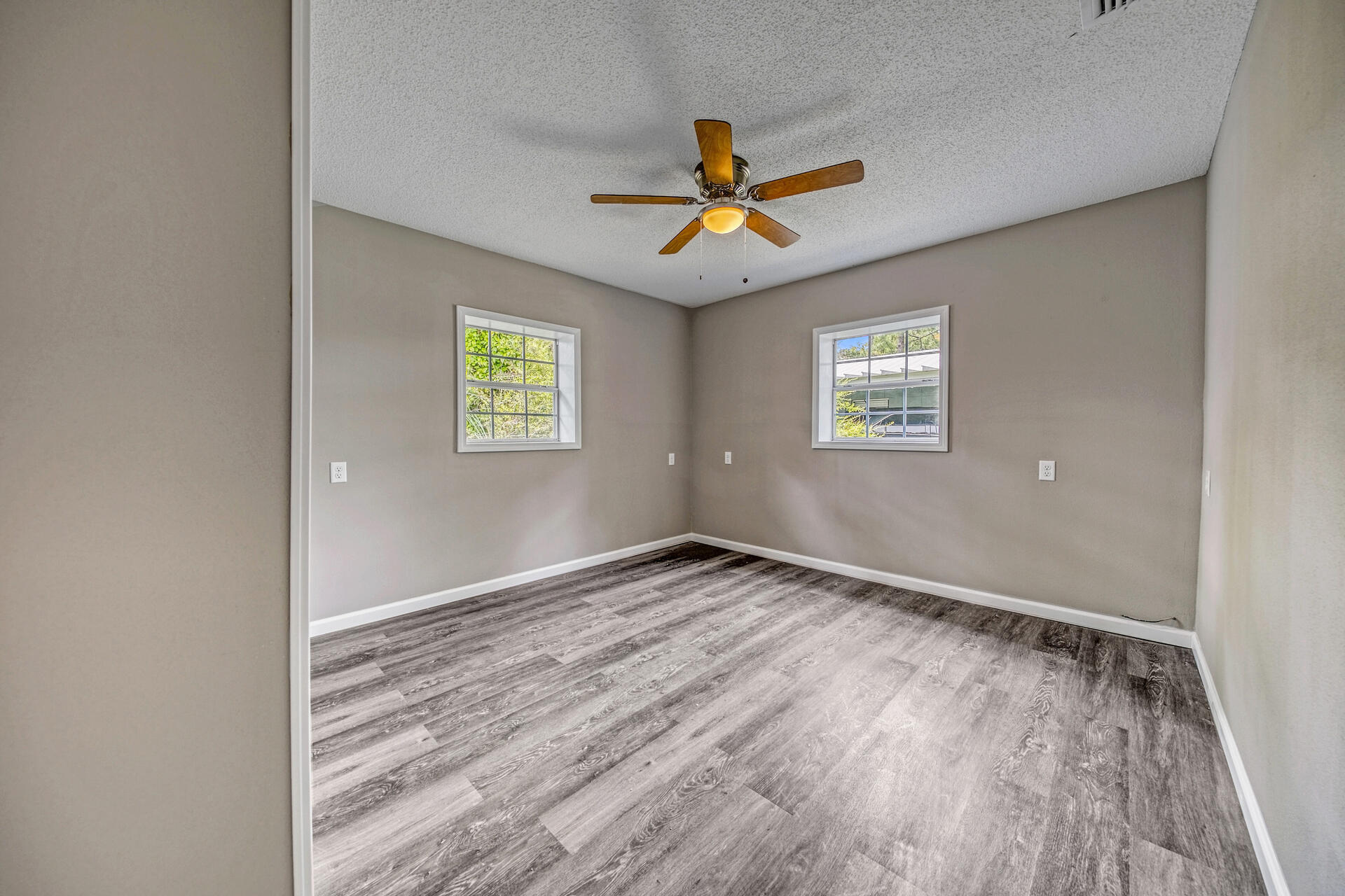 237 Ruth Road Freeport, FL 32439 - Photo 17 of 40 2nd Bedroom