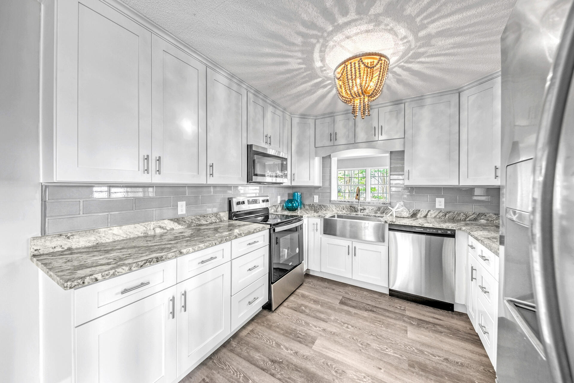 237 Ruth Road Freeport, FL 32439 - Photo 6 of 40 Gorgeous new kitchen