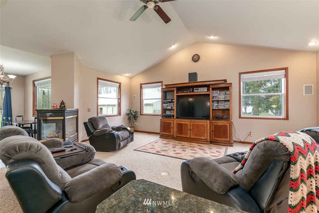 2049 Harksell Road Ferndale, WA 98248 - Photo 3 of 25