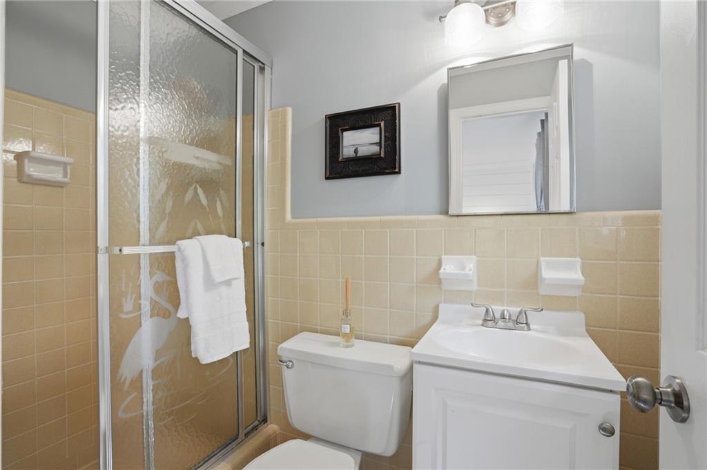 4000 Lower Roswell Road Marietta, GA 30068 - Photo 17 of 25 a bathroom with a sink and toilet