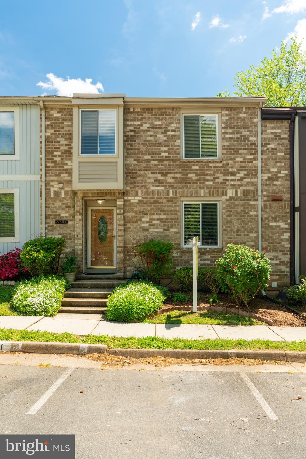 8761 Ridge Hollow Court Springfield, VA 22152 - Photo 2 of 62 Gallery Image 2