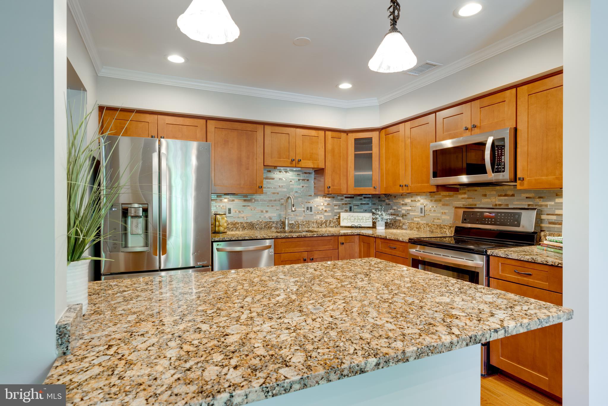 8761 Ridge Hollow Court Springfield, VA 22152 - Photo 17 of 62 Gallery Image 17