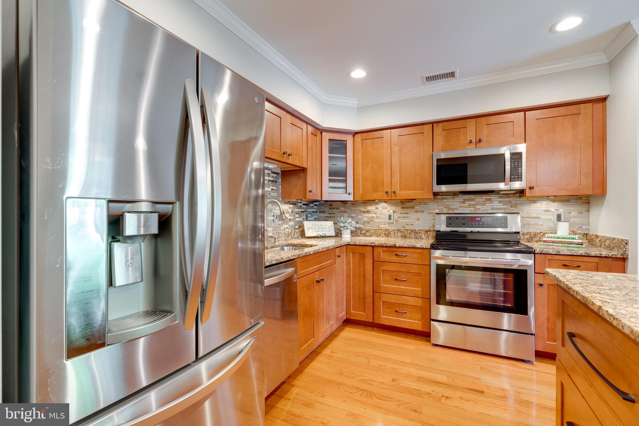 8761 Ridge Hollow Court Springfield, VA 22152 - Photo 23 of 62 Gallery Image 23