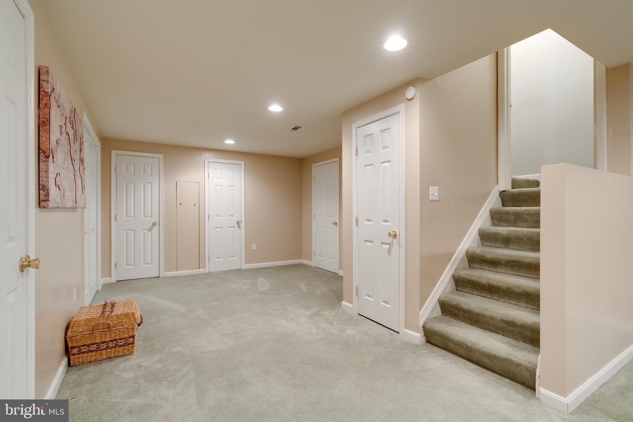 8761 Ridge Hollow Court Springfield, VA 22152 - Photo 45 of 62 Gallery Image 45