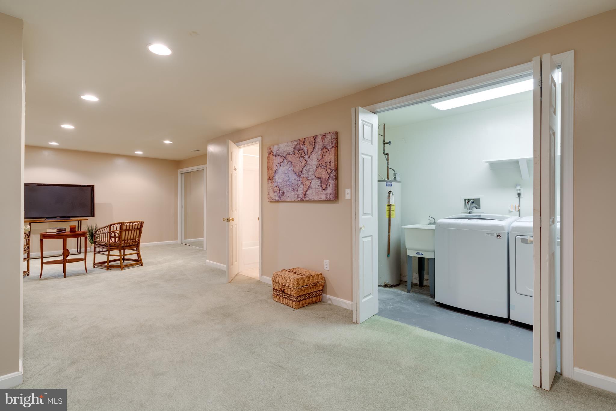 8761 Ridge Hollow Court Springfield, VA 22152 - Photo 48 of 62 Gallery Image 48
