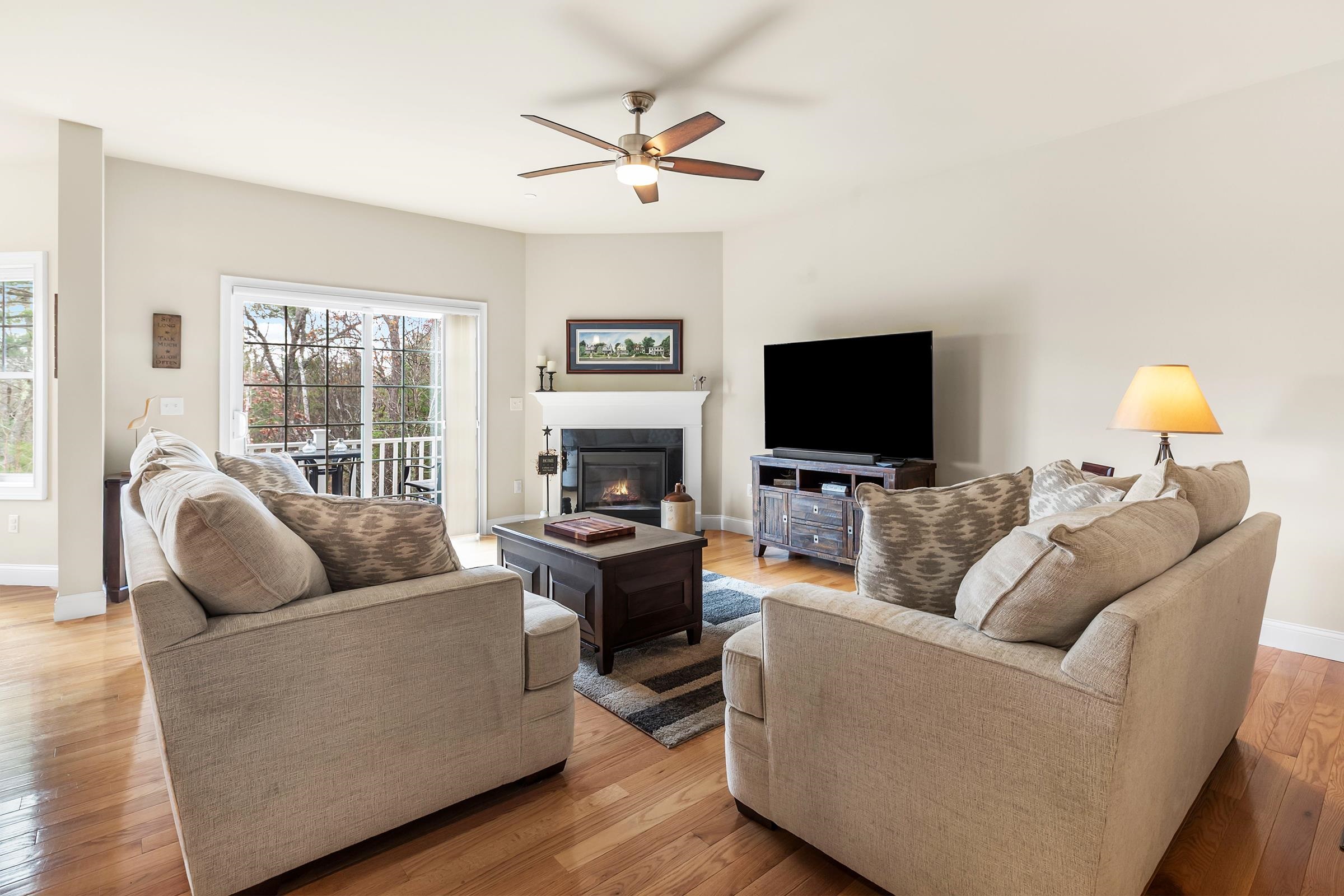 12 Manor Drive, Unit B Hooksett, NH 03106 - Photo 11 of 34