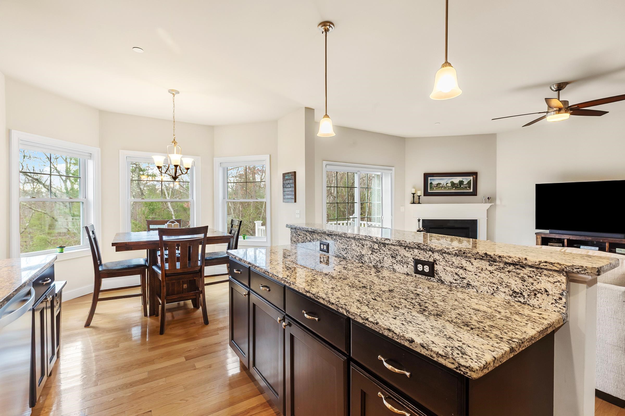 12 Manor Drive, Unit B Hooksett, NH 03106 - Photo 5 of 34