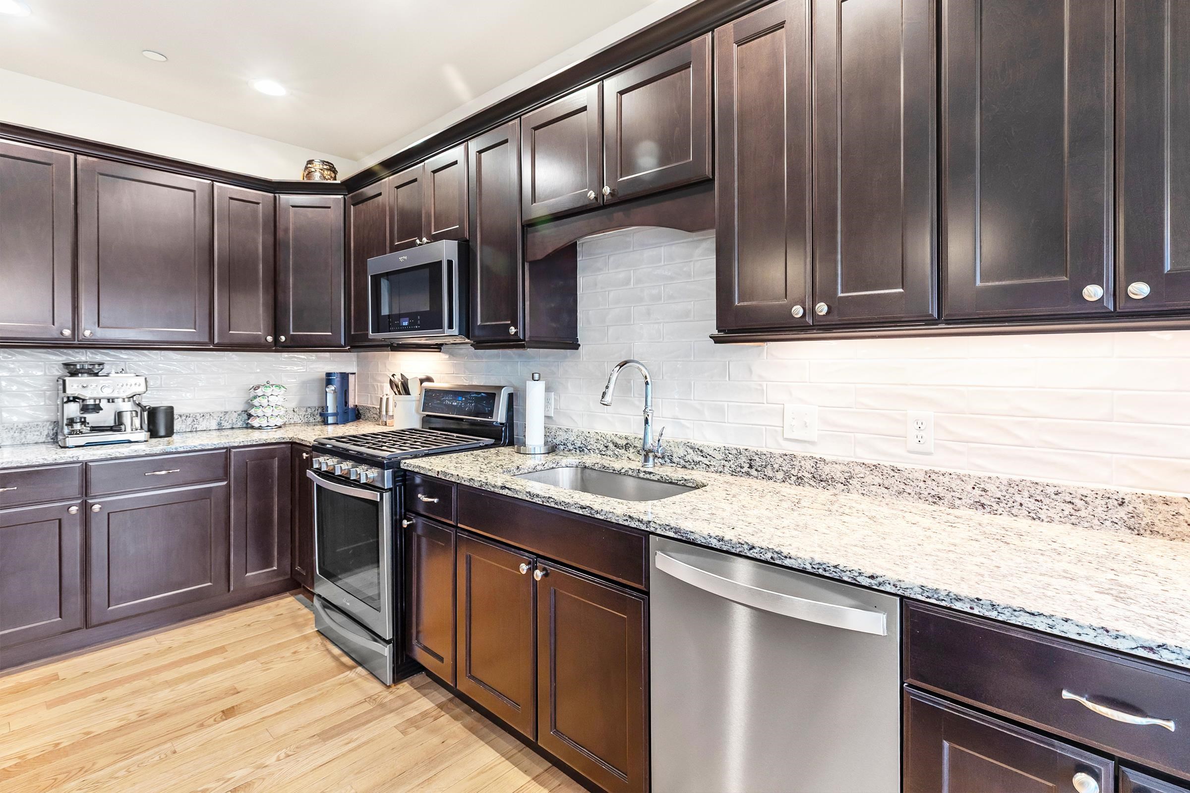 12 Manor Drive, Unit B Hooksett, NH 03106 - Photo 8 of 34