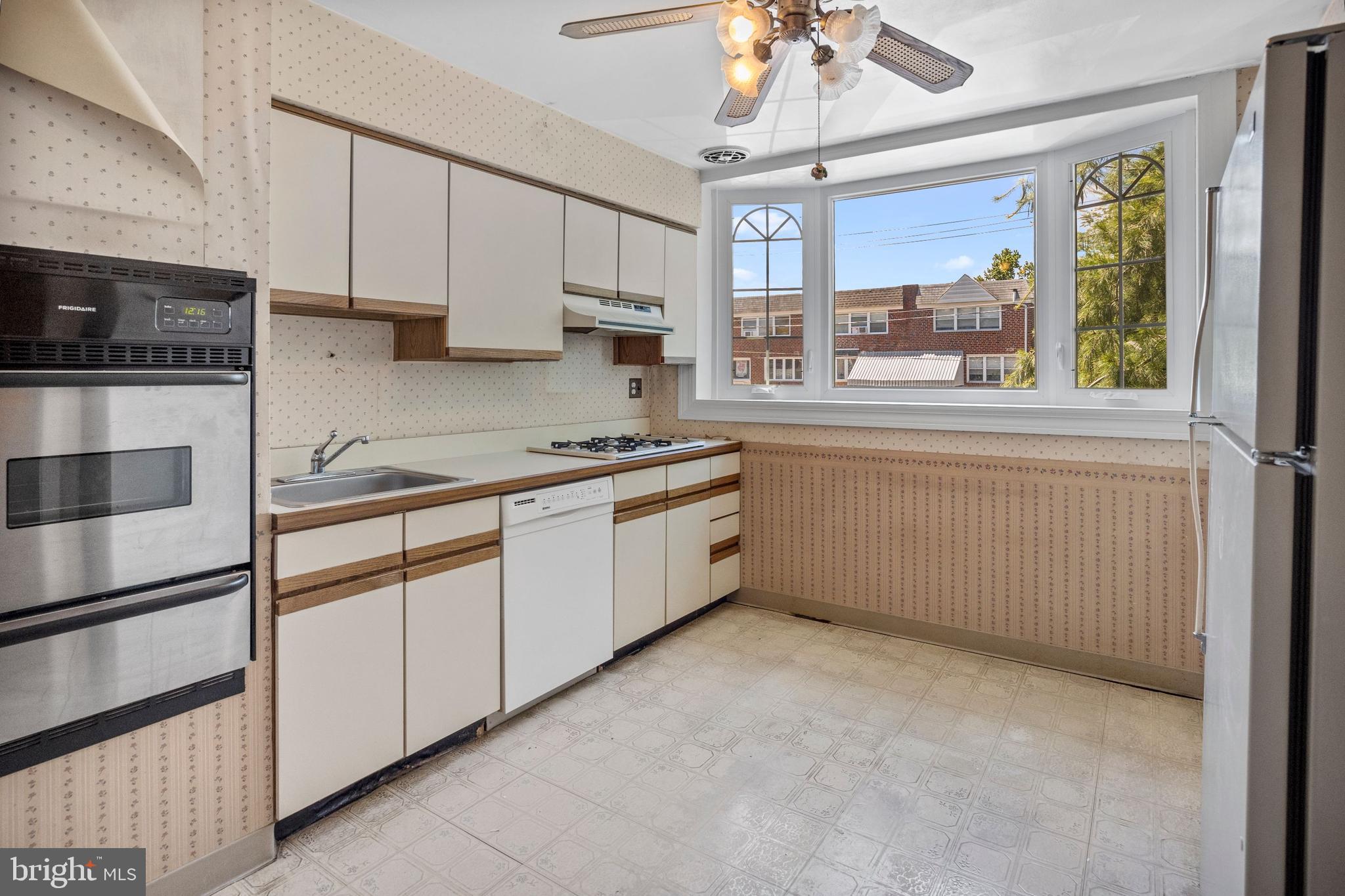 3015 Fairdale Road Philadelphia, PA 19154 - Photo 9 of 26