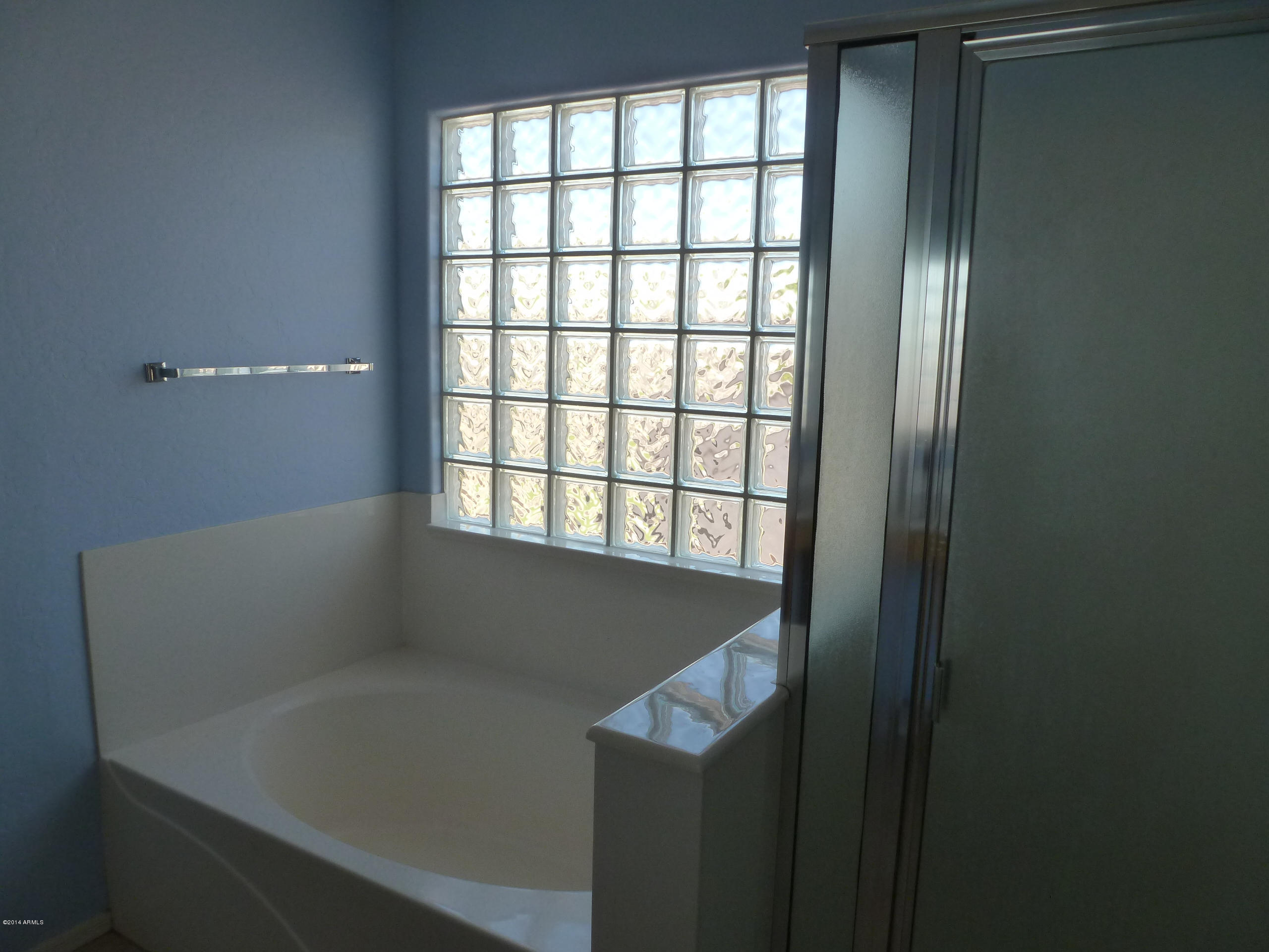 1606 East Harwell Road Phoenix, AZ 85042 - Photo 16 of 19 P1030295