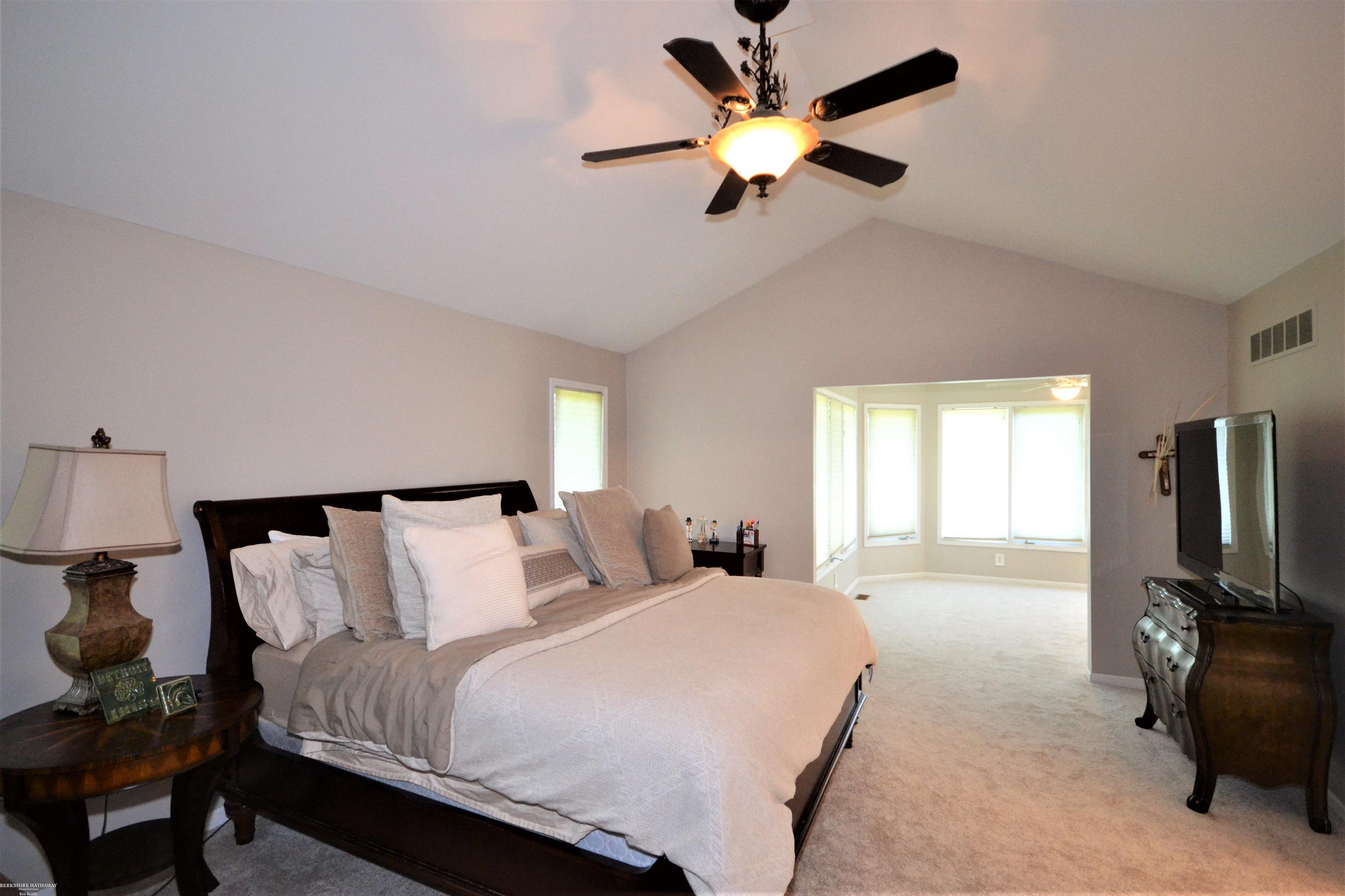 1813 Fox Run Rochester Hills, MI 48306 - Photo 39 of 68