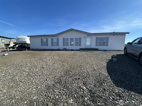 $339,000 | 122 Yucca Place, Unit 487, Mattawa, WA 99349