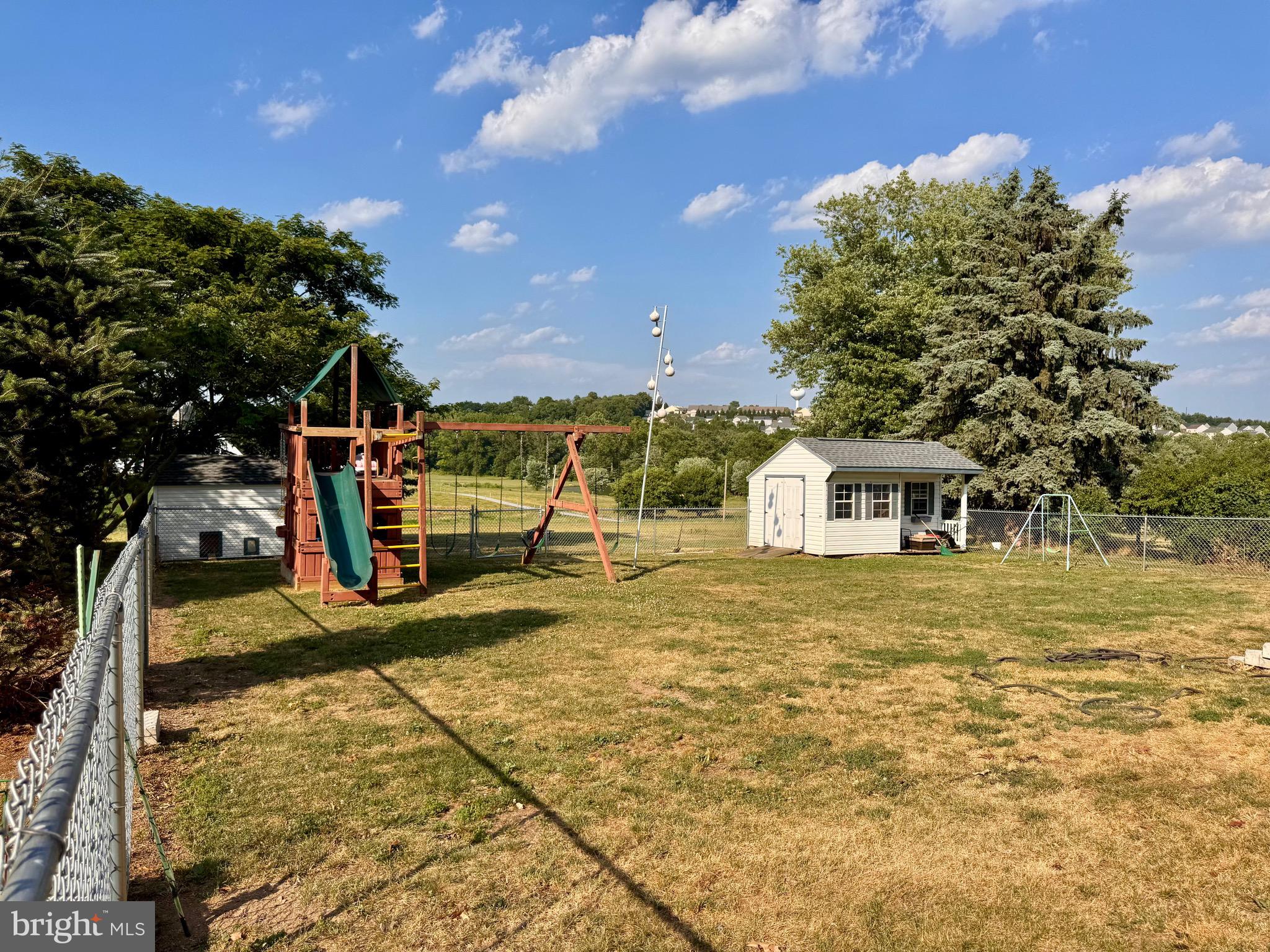 487 Prospect Road Manheim, PA 17545 - Photo 15 of 24 a view of a basket ball ground