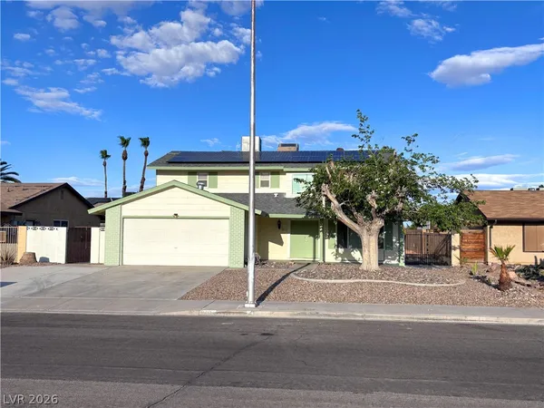 $2,565 | 413 Norwood Lane, Las Vegas, NV 89107