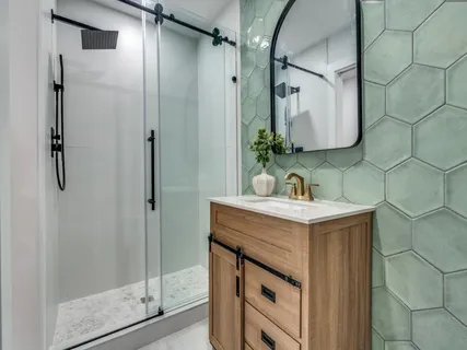 $685,000 | 10436 Royalwood Drive, Dallas, TX 75238