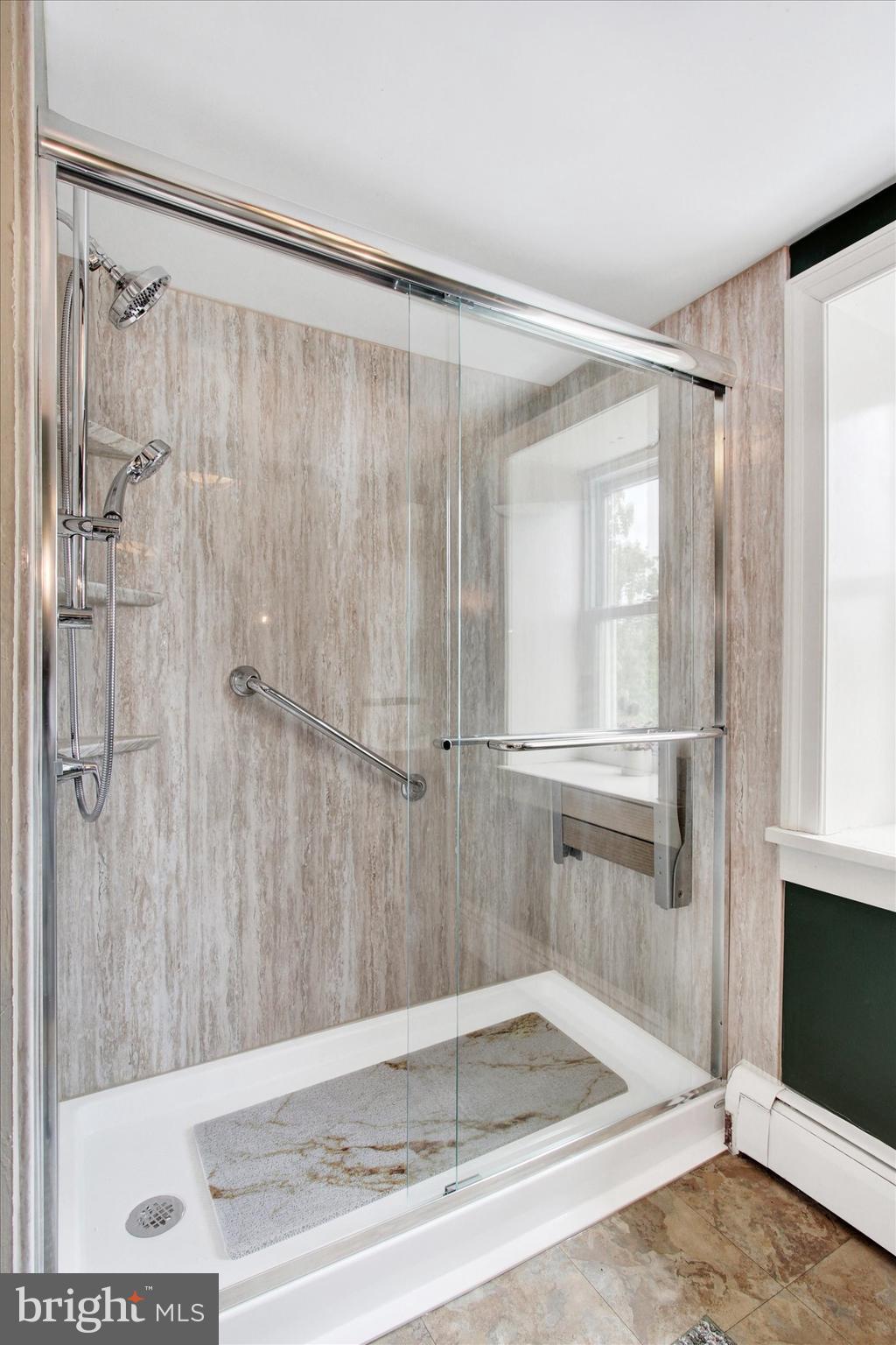 3015 York Road Gettysburg, PA 17325 - Photo 28 of 36 a bathroom with a shower