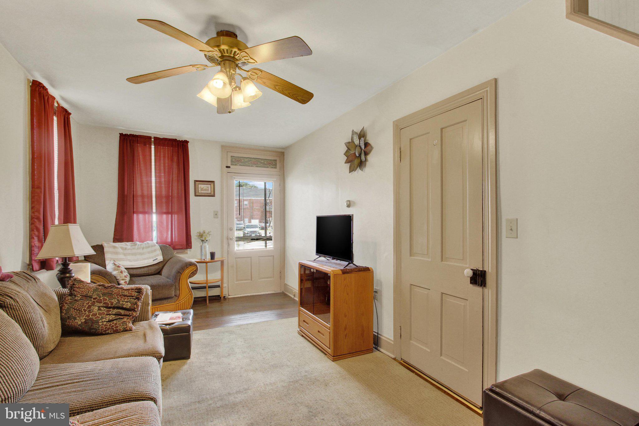 14 1/2 Ridge Avenue Hanover, PA 17331 - Photo 23 of 44 Family Room