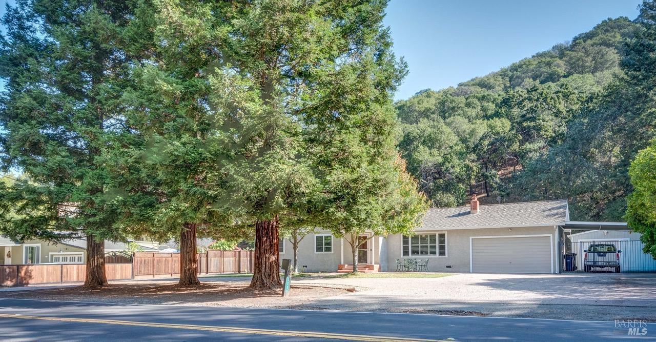 Welcome to 5115 Alhambra Valley Rd!