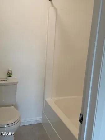 $2,690 | 2940 North Verdugo Road, Unit 323, Glendale, CA 91208