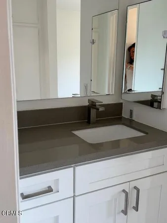 $2,690 | 2940 North Verdugo Road, Unit 323, Glendale, CA 91208